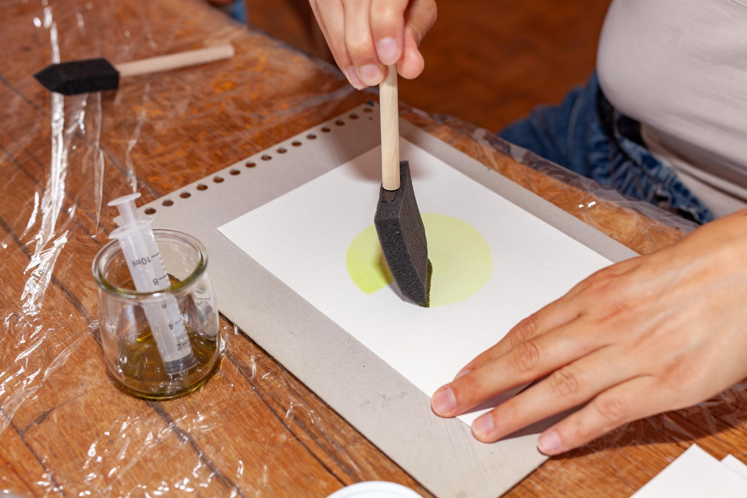 Réalisez vos cyanotypes en duo avec votre enfant, accompagnés de Pauline - Image n°7 - Wecandoo