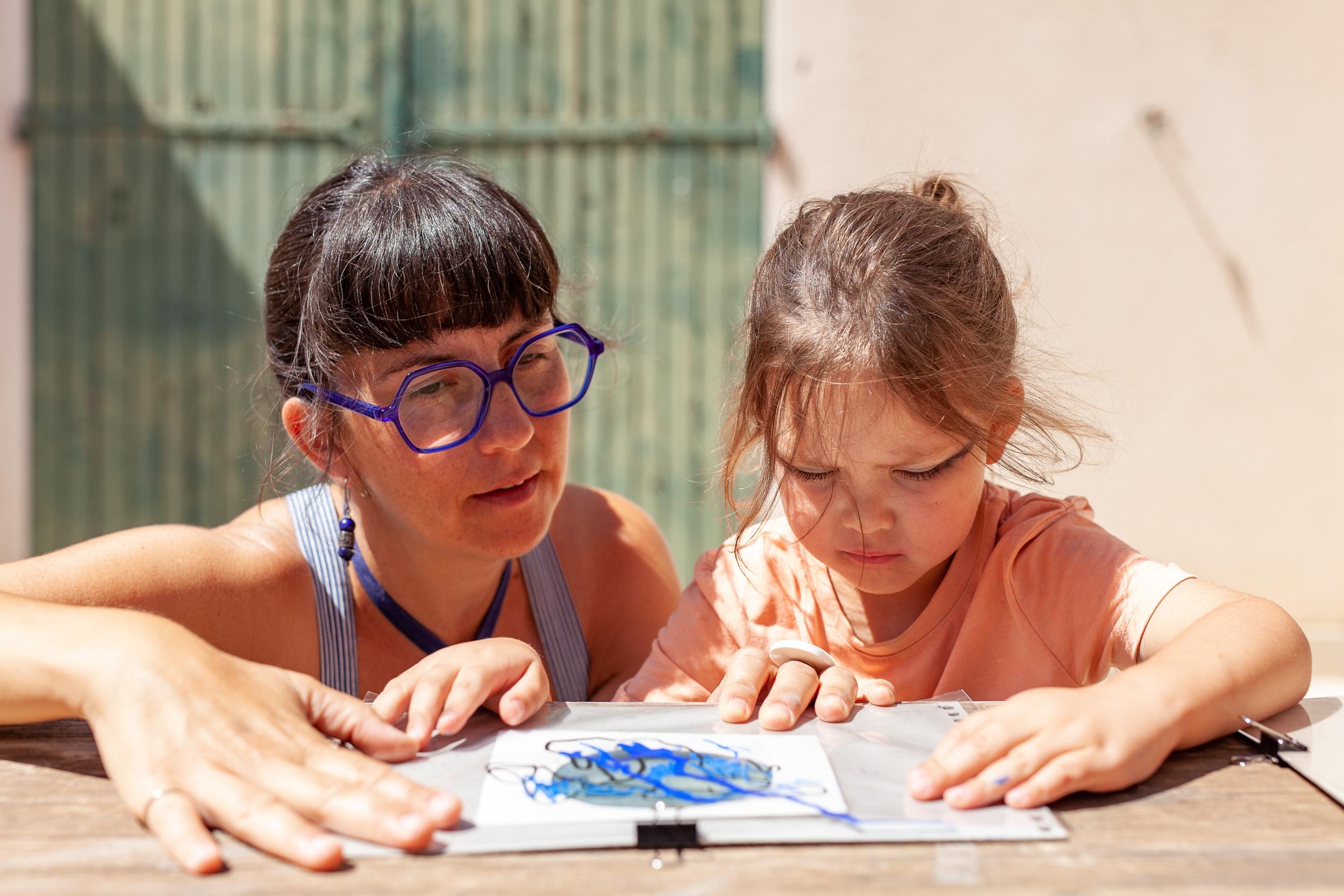Réalisez vos cyanotypes en duo avec votre enfant, accompagnés de Pauline - Image n°10 - Wecandoo