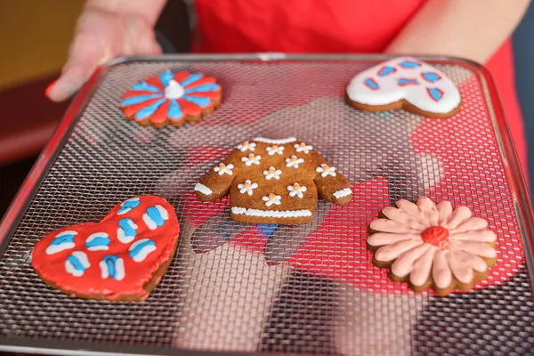 Initiez-vous à l'art du biscuit décoré avec Virginie, artisans biscuitière passionnée - Image n°4 - Wecandoo