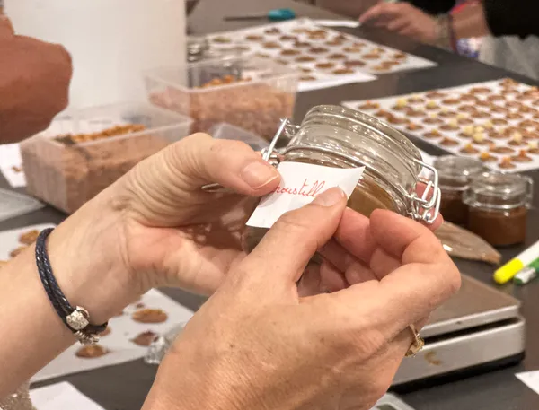 Fabriquez vos pâtes à tartiner avec Pierre, Sandrine et leur équipe - Afbeelding nr. 5 - Wecandoo