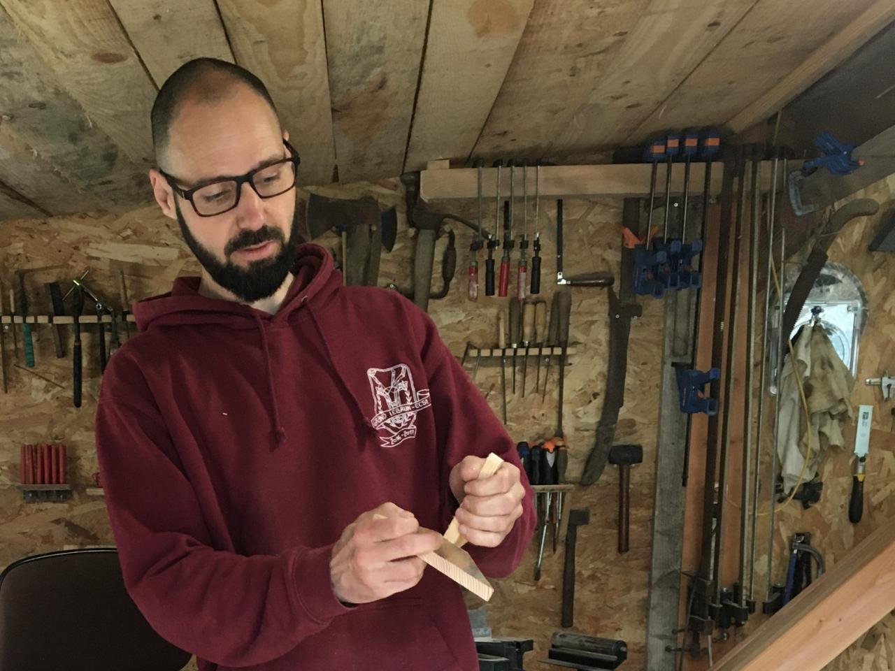 Fabriquez votre petit avion en bois avec David - Image n°7 - Wecandoo
