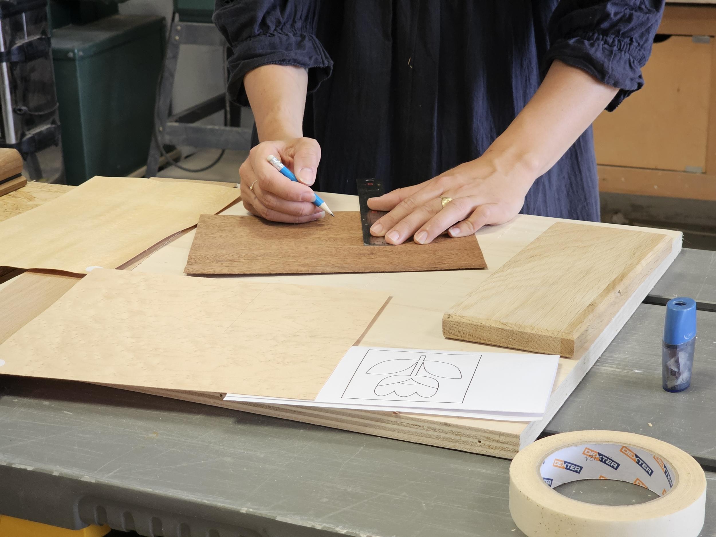Réalisez une petite table en marqueterie avec Kévin, à Bordeaux - Image n°8 - Wecandoo