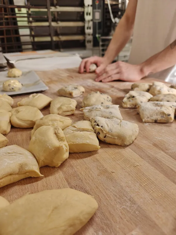 Découvrez le métier de boulanger sur une journée avec Alexis et Julien - Image n°3 - Wecandoo