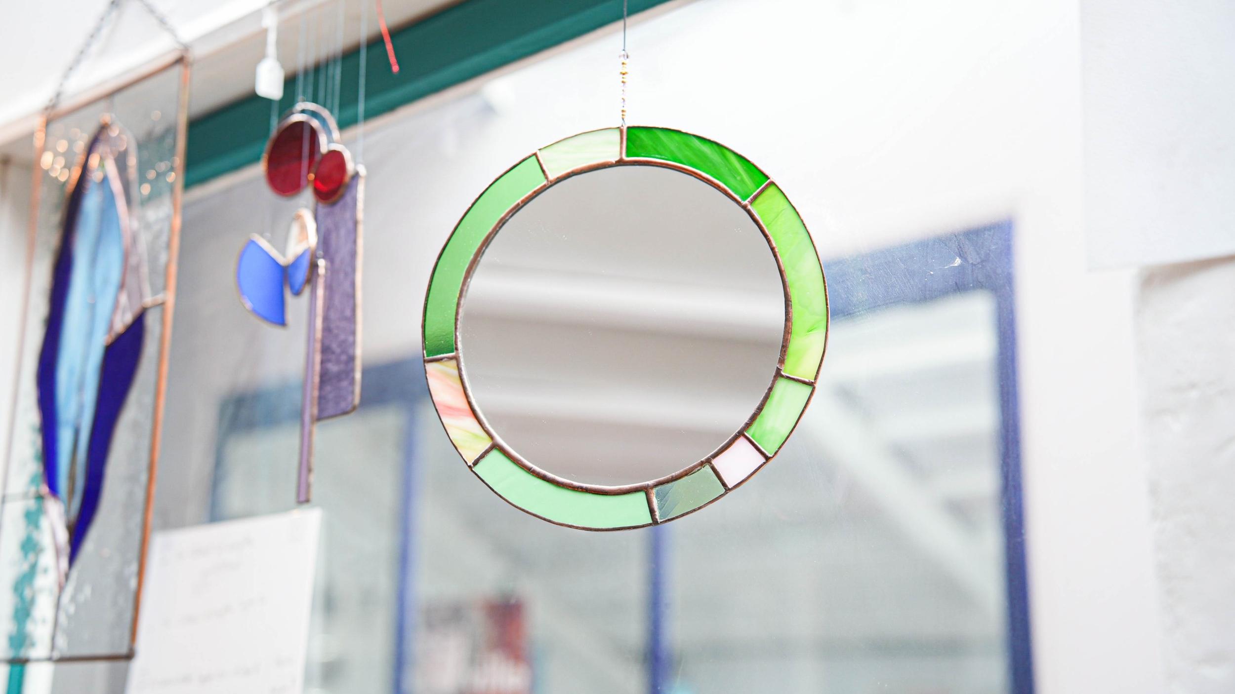 Réalisez votre miroir en vitrail