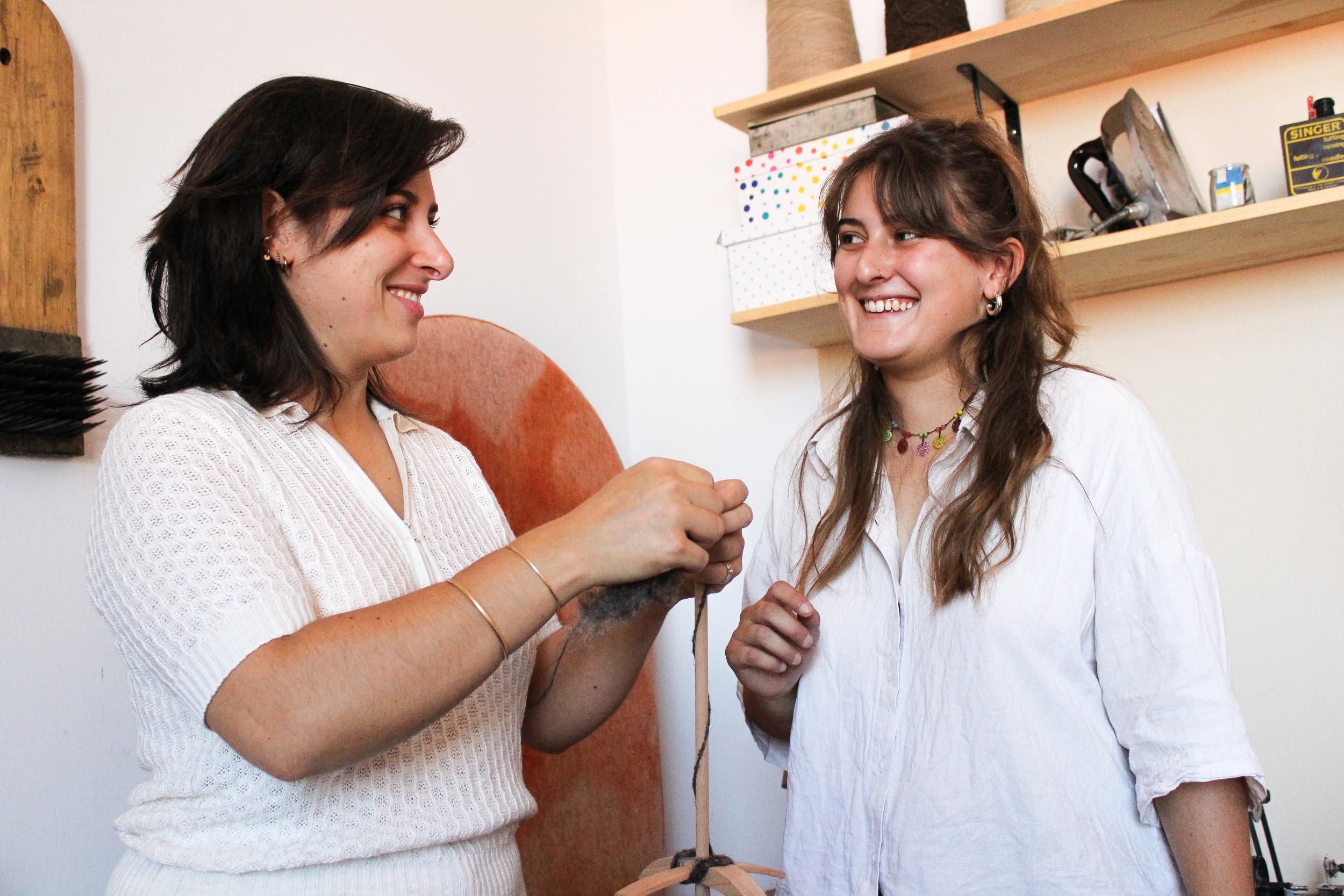 Initiez-vous au tissage de fibres naturelles en duo avec votre enfant, accompagnés par Camille - Image n°4 - Wecandoo