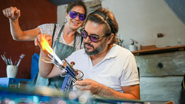 Réalisez votre objet en verre avec Claire - Image n°2 - Wecandoo