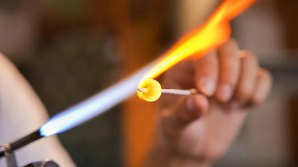 Filez vos perles au chalumeau avec Claire - Image n°2 - Wecandoo