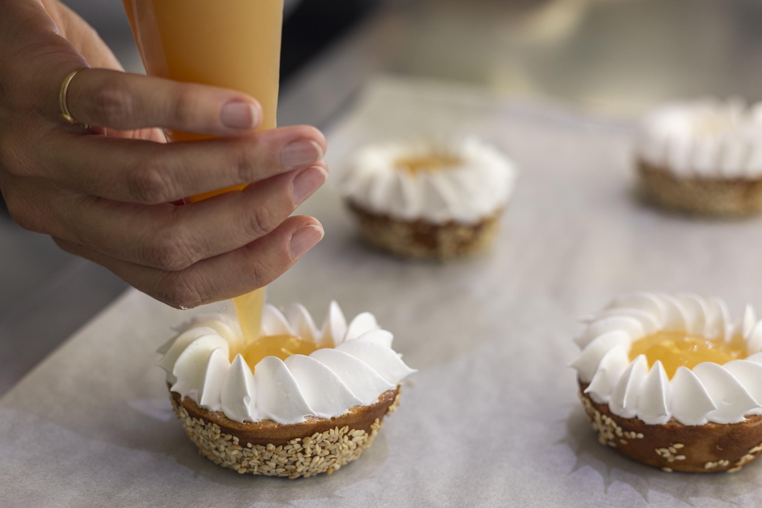 Réalisez un gâteau de saison avec une touche méditerranéenne avec Yasmine - Image n°8 - Wecandoo