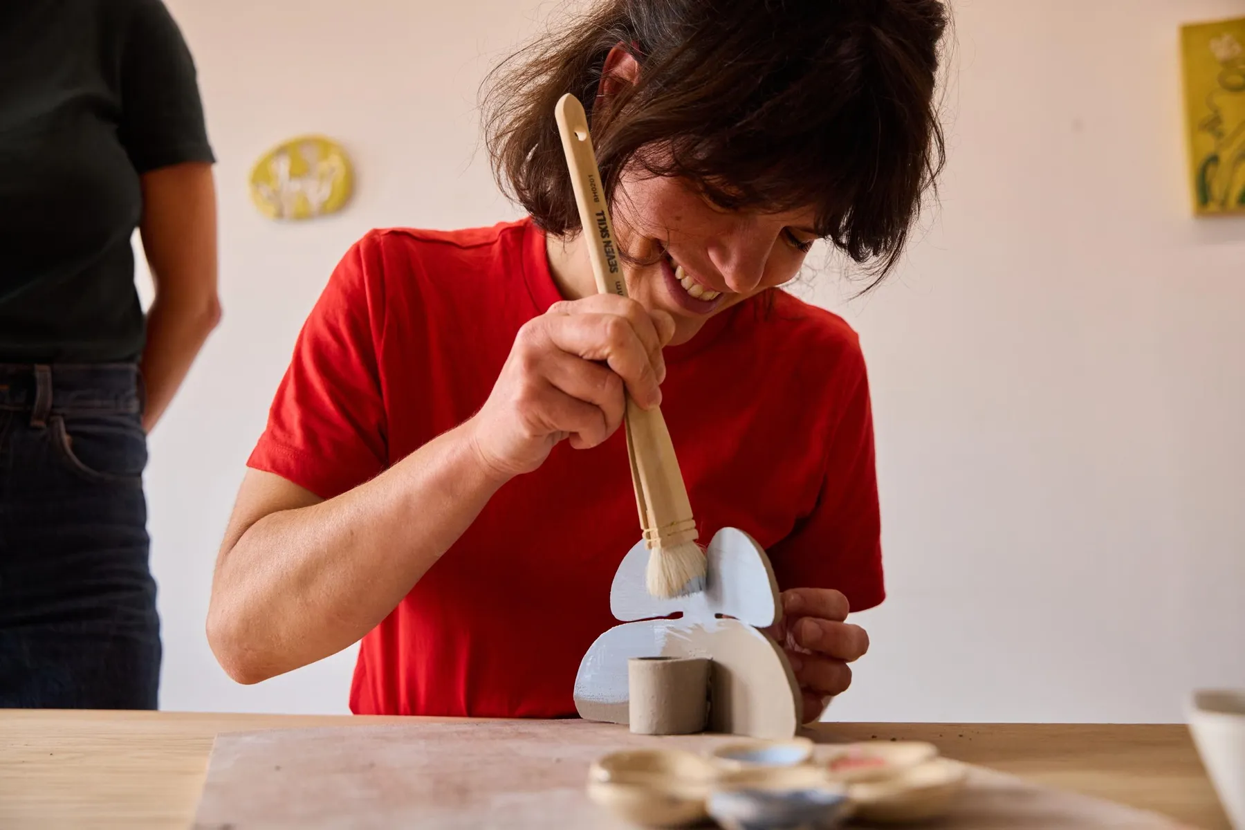 Modelez et décorez votre bougeoir papillon avec Amandine - Image n°5 - Wecandoo