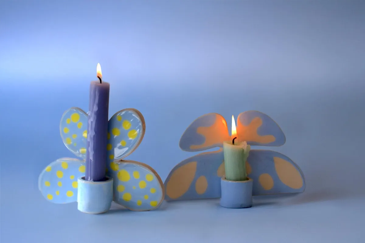 Modelez et décorez votre bougeoir papillon