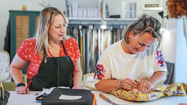 Tapissez votre tabouret - Image n°2 - Wecandoo