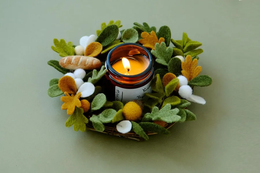 Feutrez votre couronne saisonnière avec Yu-Ching - Afbeelding nr. 1 - Wecandoo