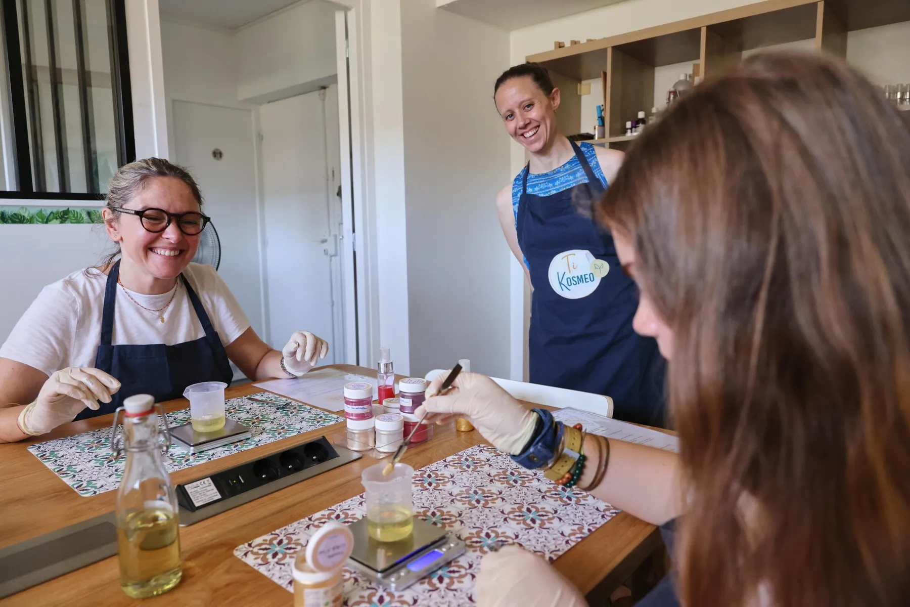 Réalisez votre baume fouetté corps et votre baume à lèvres avec Cécile - Image n°2 - Wecandoo