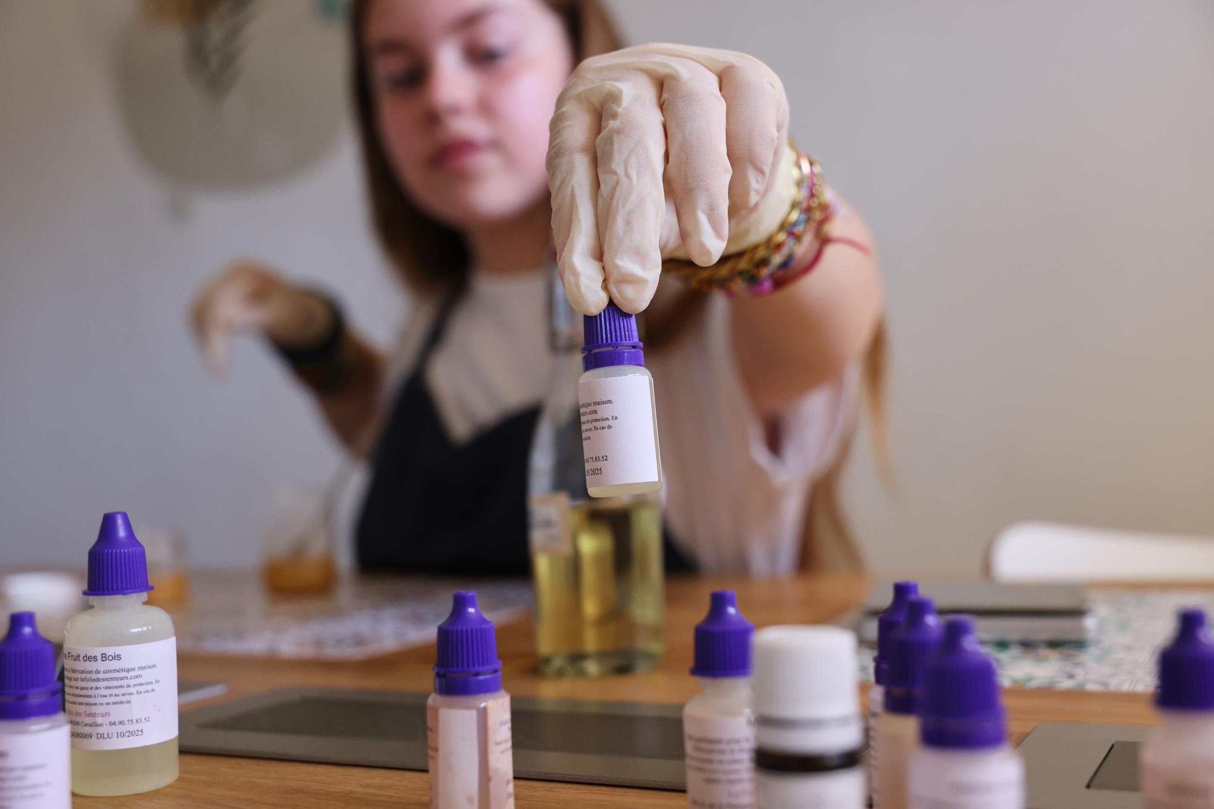 Réalisez votre baume fouetté corps et votre baume à lèvres avec Cécile - Image n°6 - Wecandoo