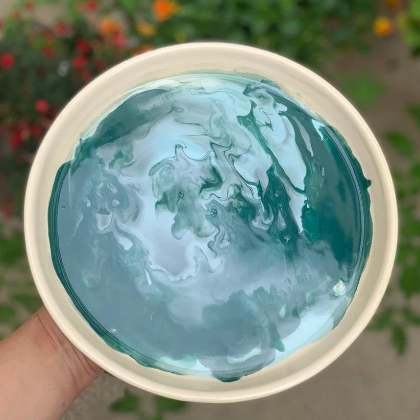 Initiez-vous au décor sur céramique avec Cédric et son équipe - Image n°8 - Wecandoo