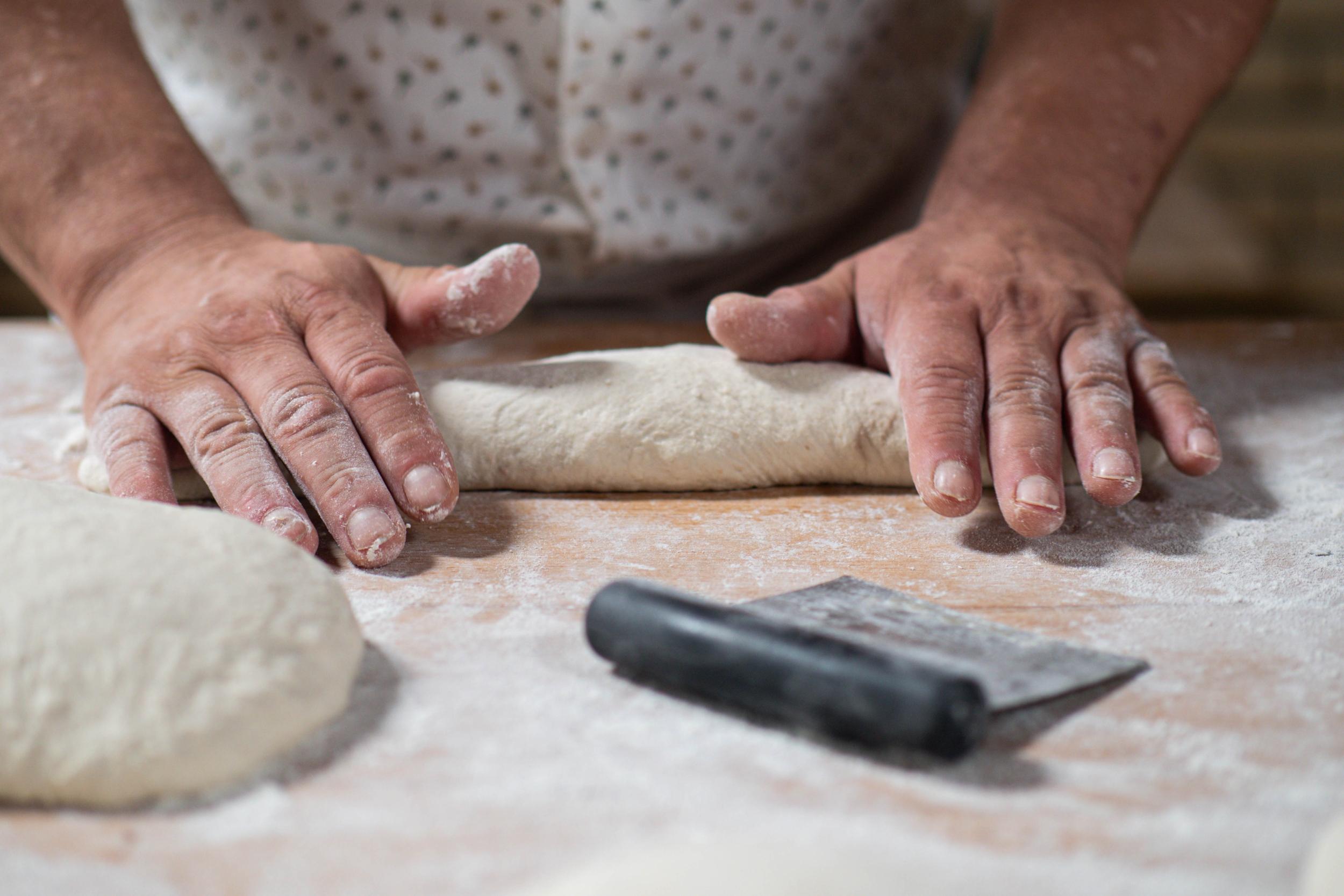 Entrez dans la peau d'un paysan boulanger le temps d'une journée avec Aline - Image n°7 - Wecandoo
