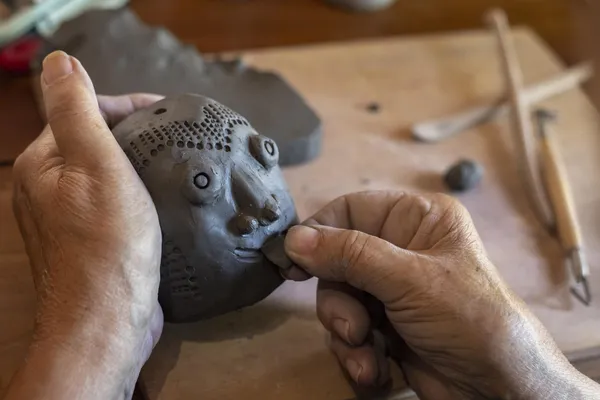 Modelez votre cloche décorée avec Gaëlle - Image n°4 - Wecandoo