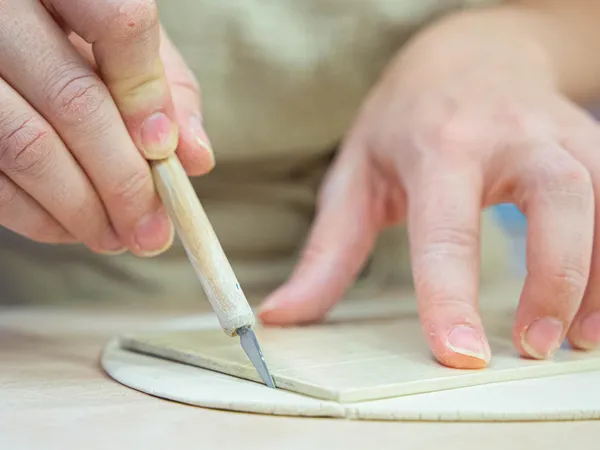 Initiez-vous à la porcelaine ou à la porcelaine papier avec Esther à Lyon - 2J - Afbeelding nr. 2 - Wecandoo