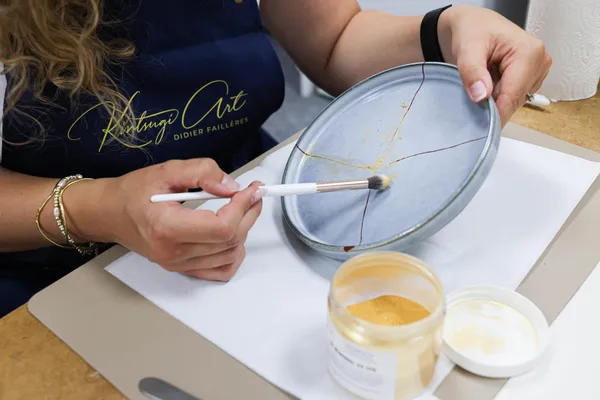 Découvrez le savoir-faire ancestral du kintsugi lors de quatre sessions avec Chloé - Afbeelding nr. 1 - Wecandoo