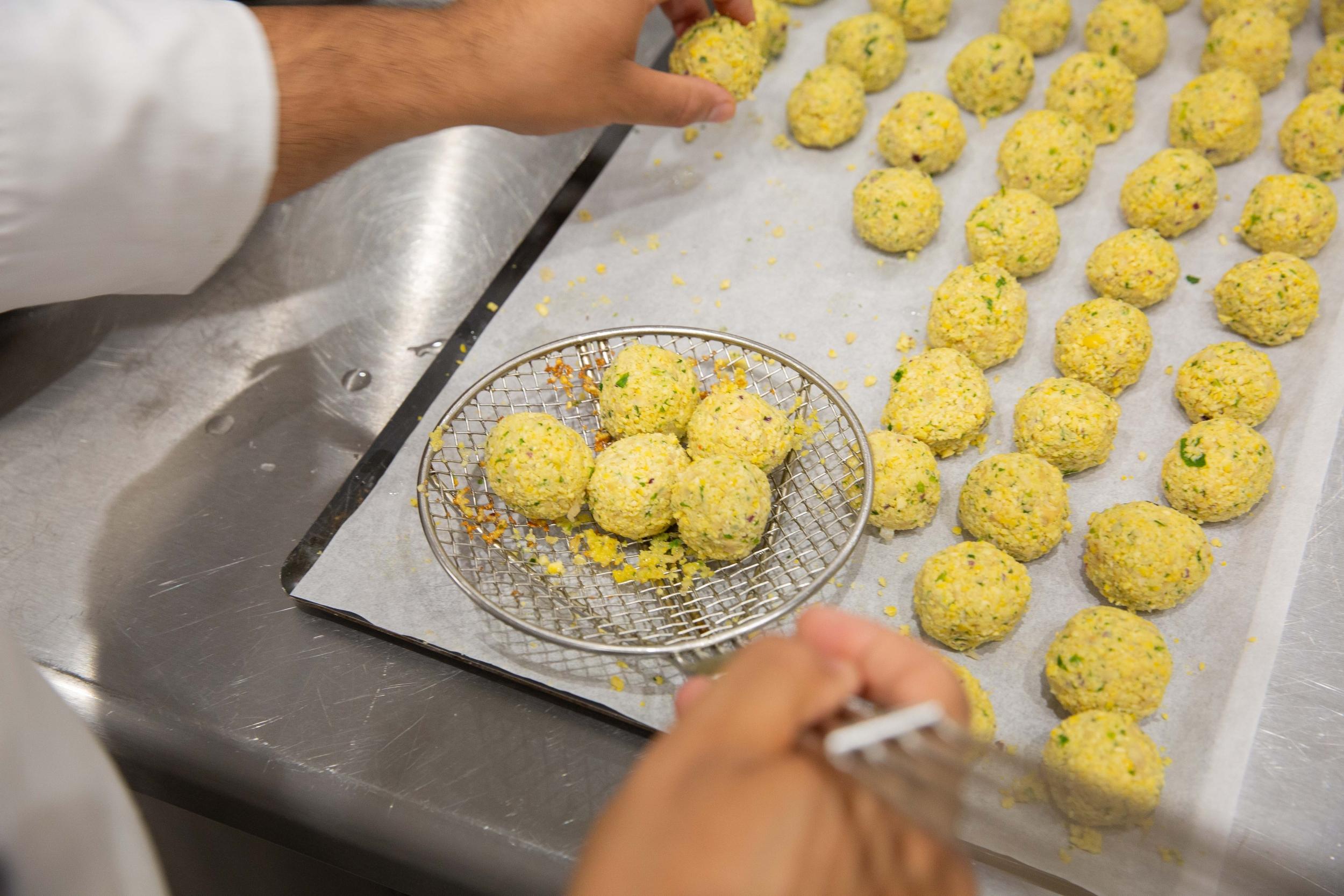Initiez-vous à la cuisine indienne avec Housny - Image n°6 - Wecandoo