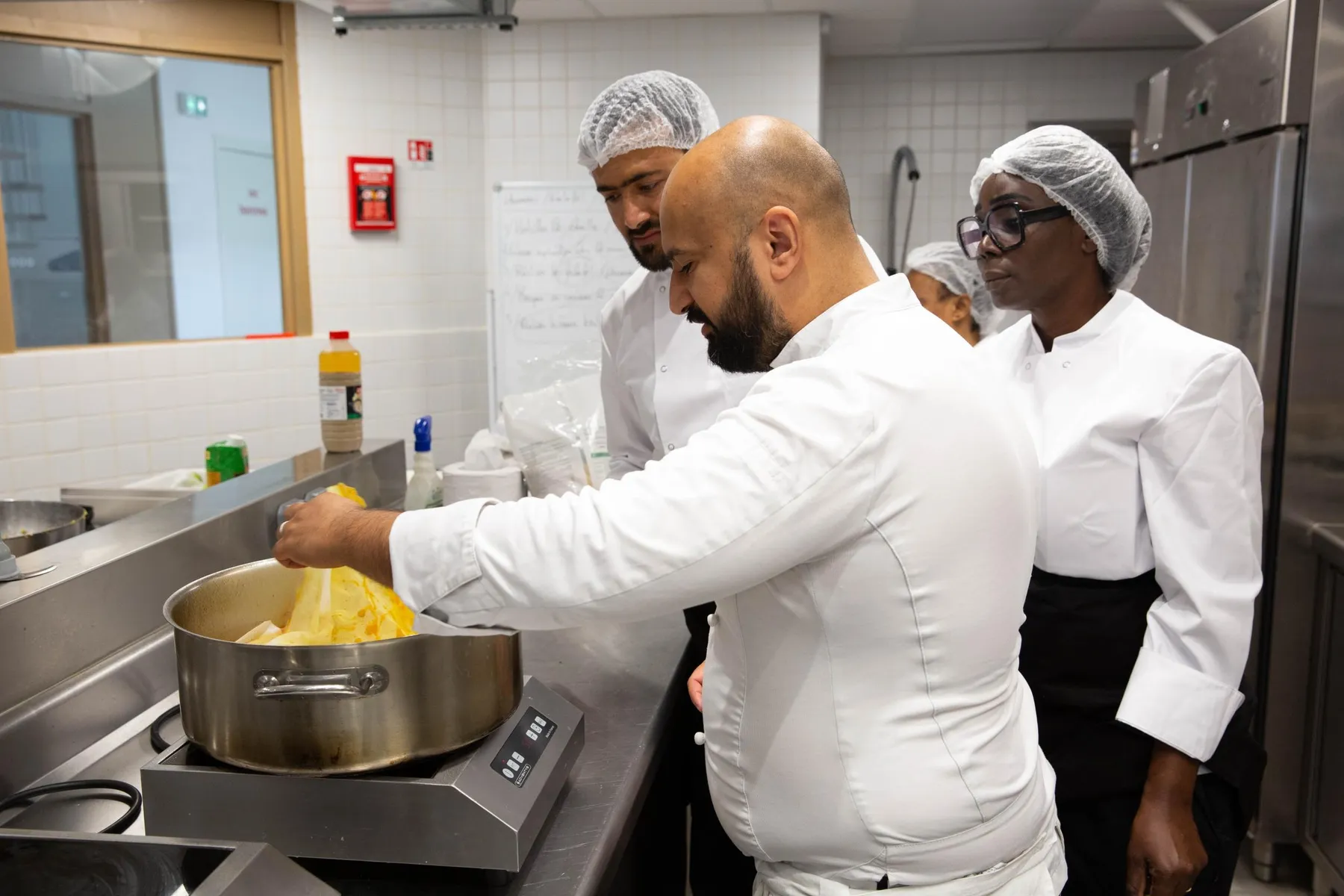 Initiez-vous à la cuisine indienne avec Housny - Image n°3 - Wecandoo