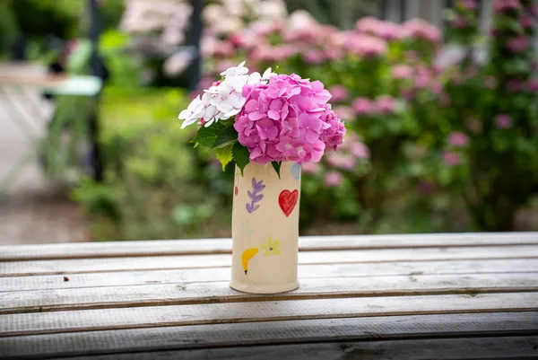 Réalisez un vase en duo avec votre enfant