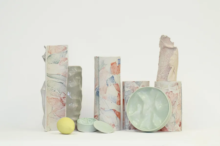 Modelez votre vase en porcelaine avec Esther, à Lyon - Image n°1 - Wecandoo