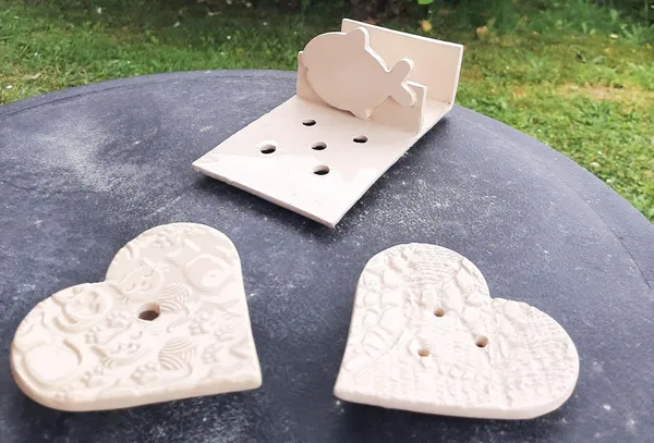 Modelez et décorez votre pièce en céramique en duo avec votre enfant accompagnés par Annie - Image n°5 - Wecandoo