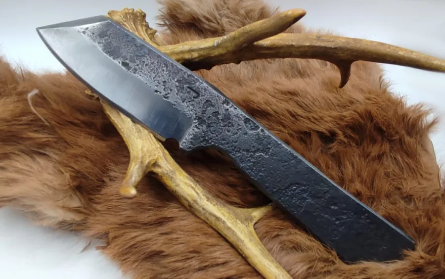 Façonnez votre couteau brut de forge avec Jean-Alain - Image n°1 - Wecandoo