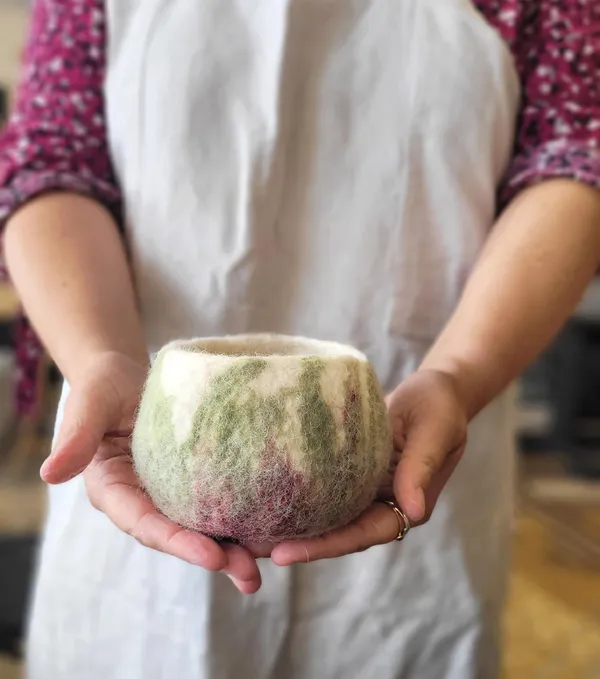 Réalisez votre bol en feutre de laine avec Sophie - Image n°4 - Wecandoo