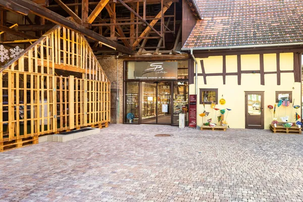 Crée ton objet en verre fusionné avec Virginie - Image n°4 - Wecandoo