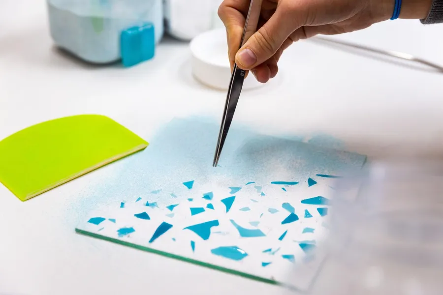 Crée ton objet en verre fusionné avec Virginie - Image n°1 - Wecandoo