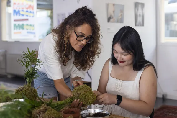 Réalisez votre kokedama avec Laetitia - Image n°3 - Wecandoo