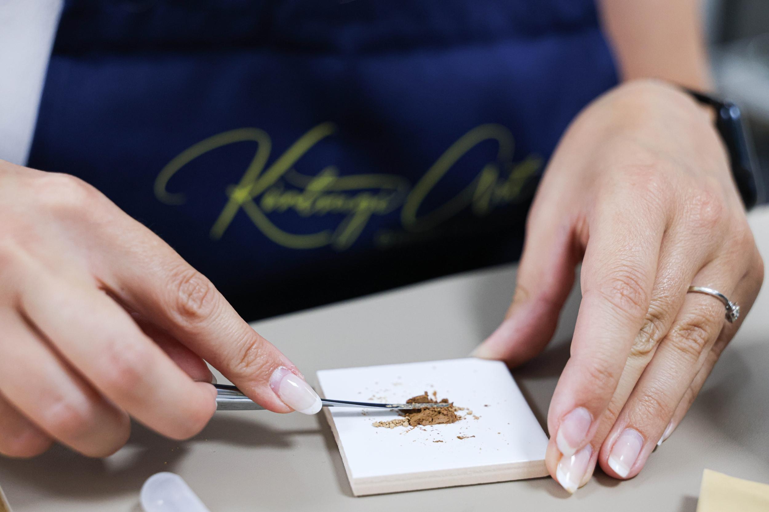 Découvrez le savoir-faire ancestral du kintsugi lors de quatre sessions avec Chloé - Image n°12 - Wecandoo