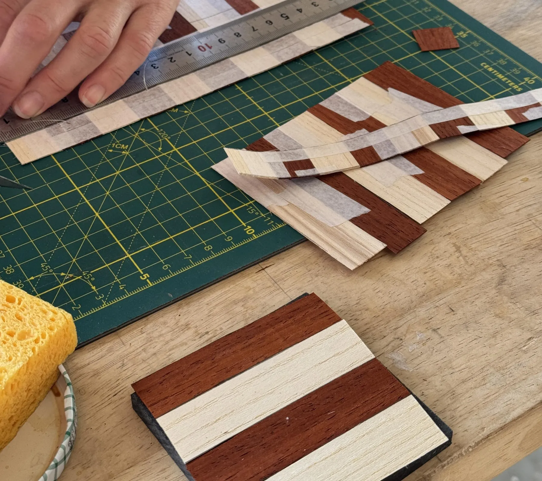 Initiez-vous à la marqueterie de bois avec Charlotte et son équipe - Image n°4 - Wecandoo