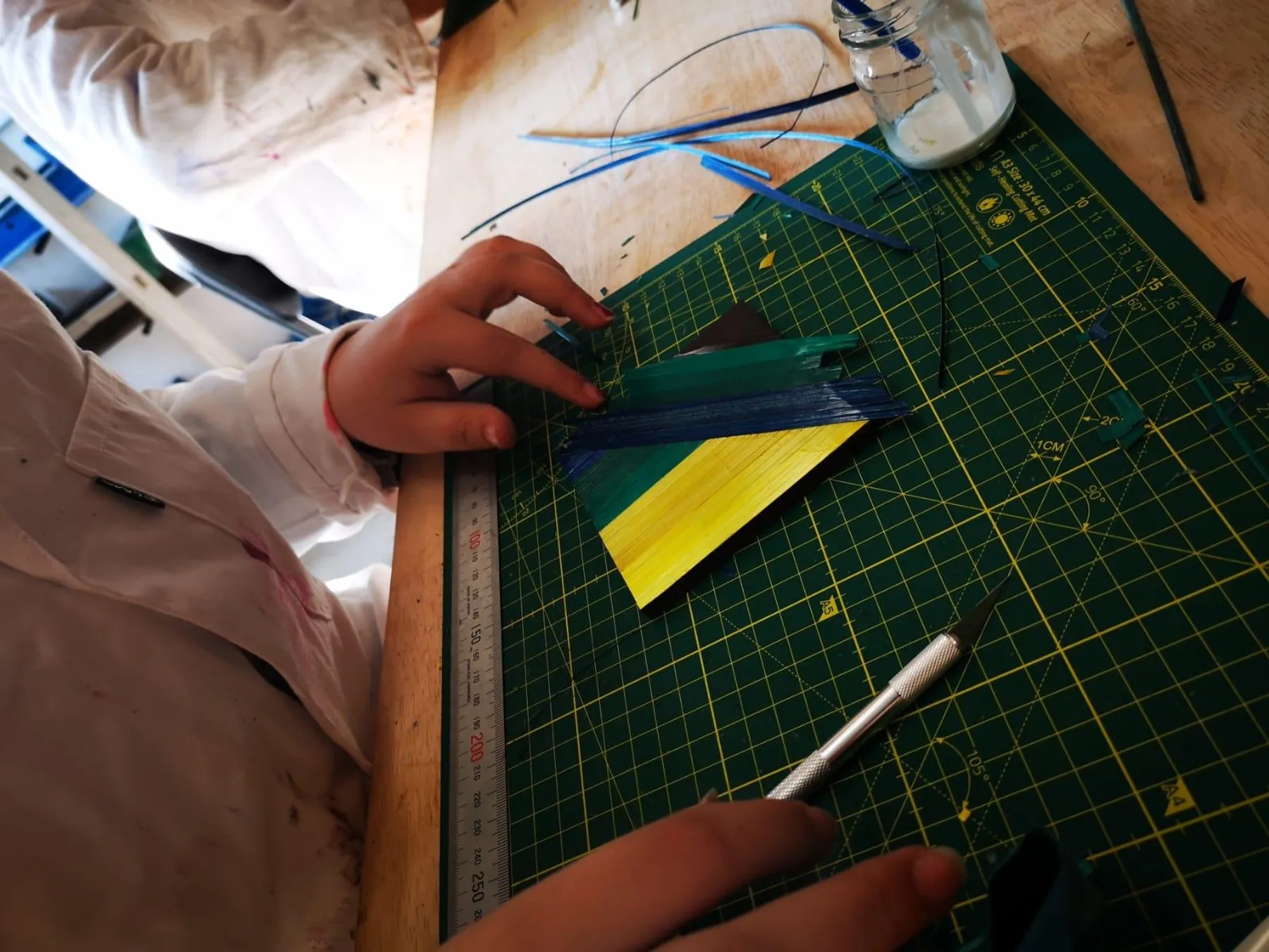 Initiez-vous à la marqueterie de paille avec Charlotte et son équipe - Image n°2 - Wecandoo