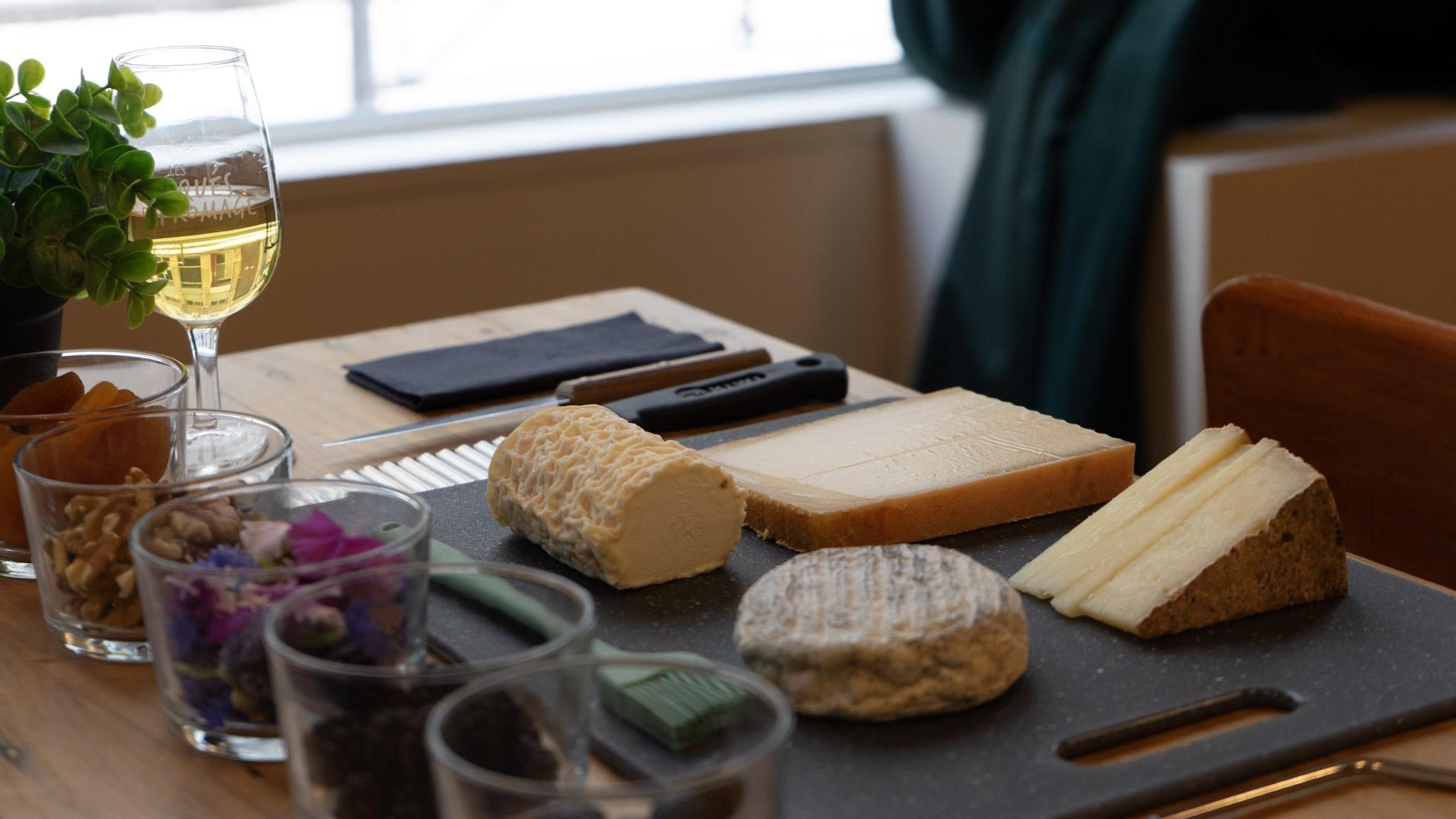 Réalisez votre plateau de fromages avec un fromager - Image n°3 - Wecandoo