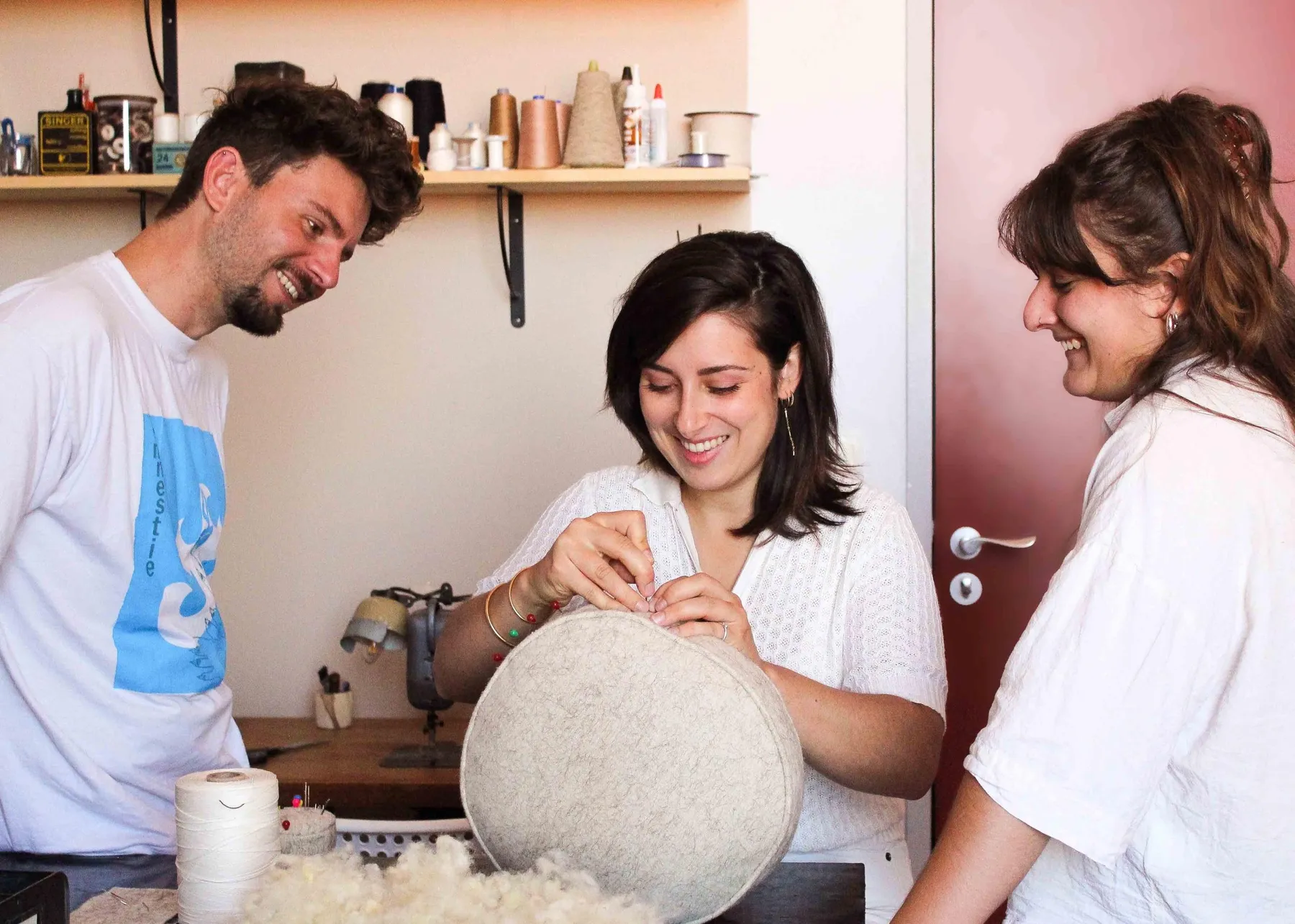 Fabriquez votre pouf en matières naturelles sur une journée avec Camille - Image n°2 - Wecandoo