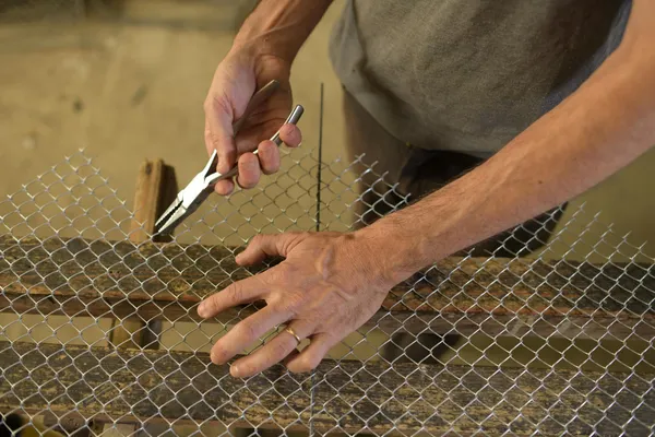 Fabriquez votre panier en grillage avec Aude - Image n°2 - Wecandoo