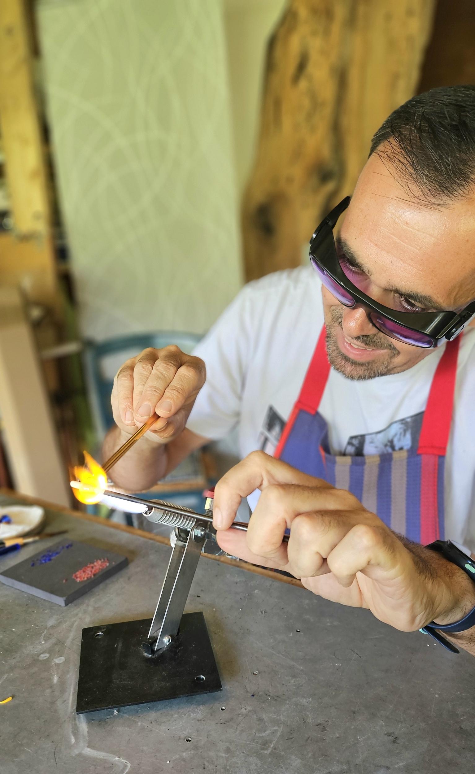 Créez votre accessoire unique en verre de Murano - Image n°7 - Wecandoo