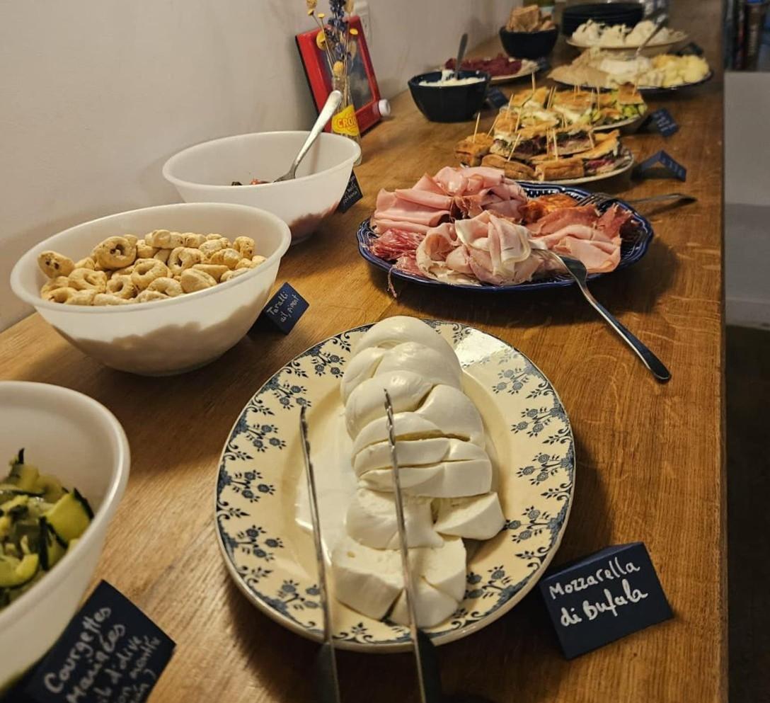 Partagez un aperitivo dans une fromagerie urbaine avec Julien et son équipe - Image n°7 - Wecandoo