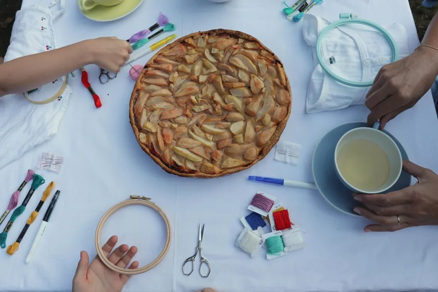 Réalisez votre pièce brodée autour d'un tea time avec Marie - Image n°1 - Wecandoo