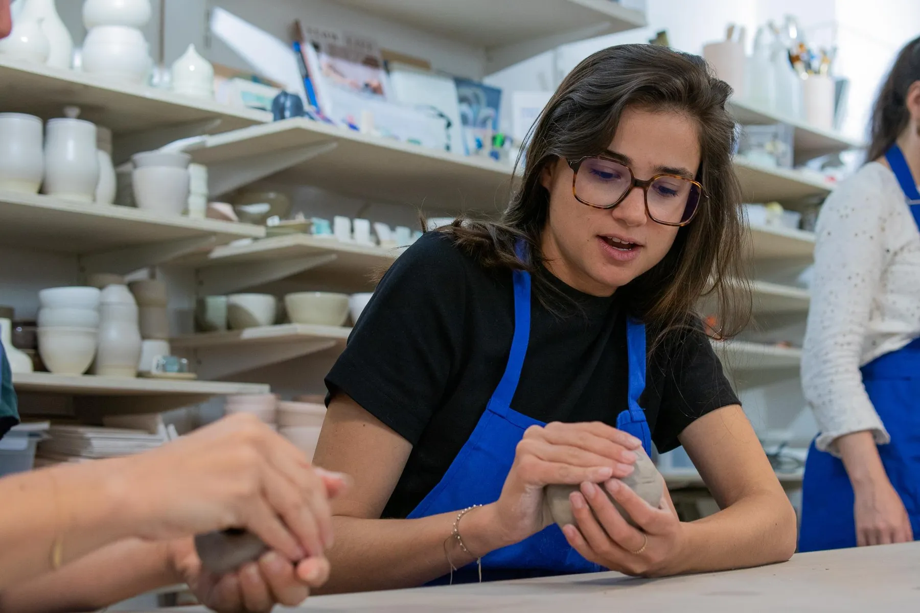 Initiez-vous au modelage et au décor au Viaduc des Arts avec Manon - Image n°4 - Wecandoo
