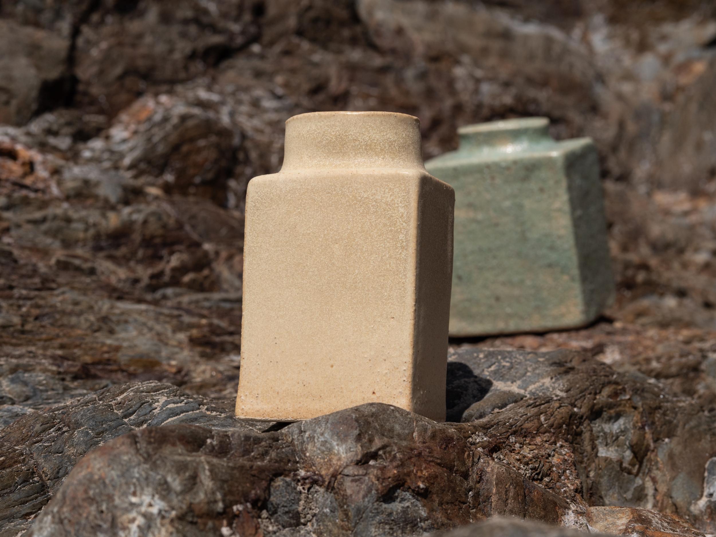 Réalisez votre vase cubique en céramique avec Hélène - Image n°6 - Wecandoo