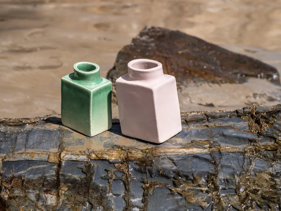 Réalisez votre vase cubique en céramique avec Hélène - Image n°1 - Wecandoo