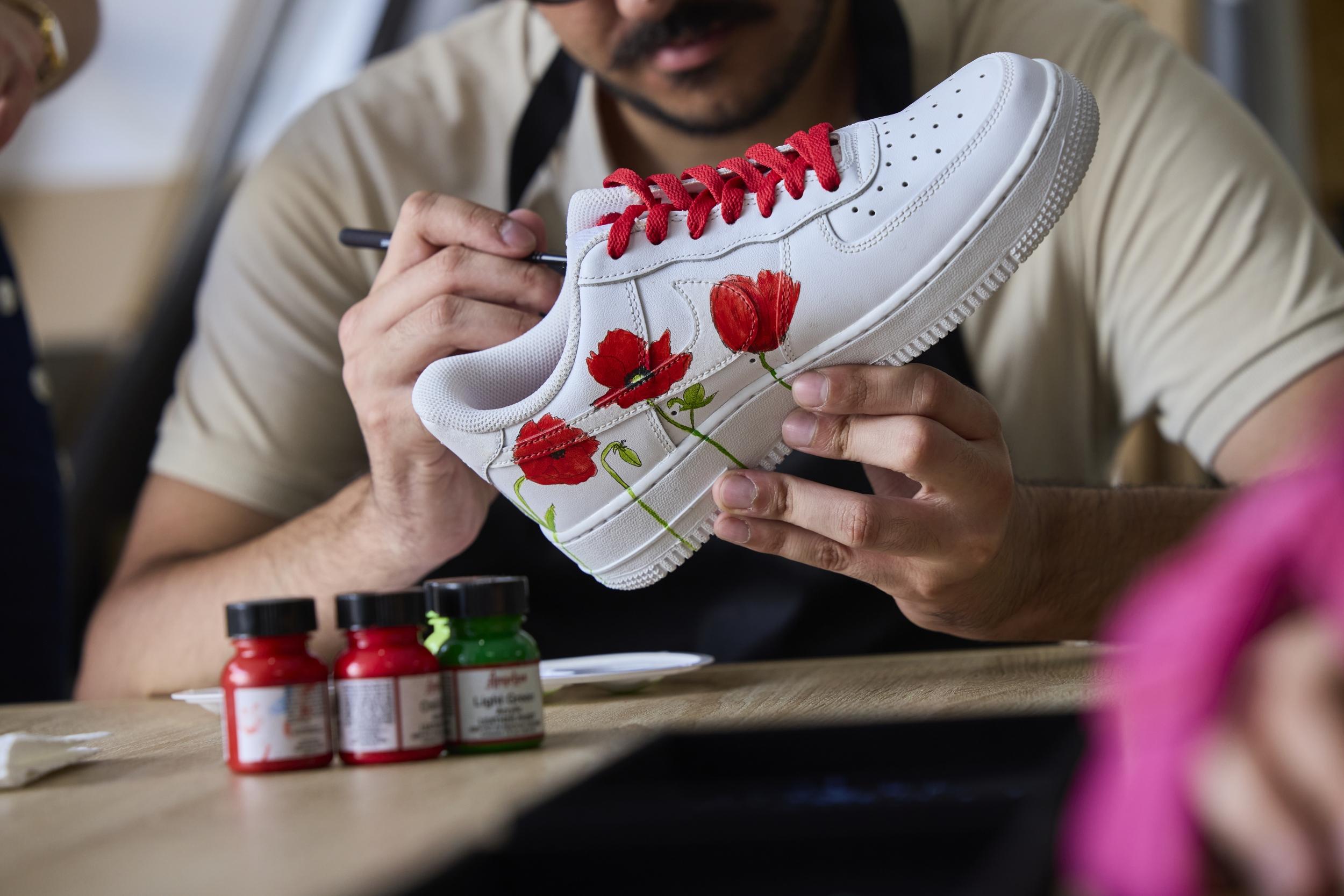 Customisez votre paire de sneakers avec Jade - Image n°11 - Wecandoo