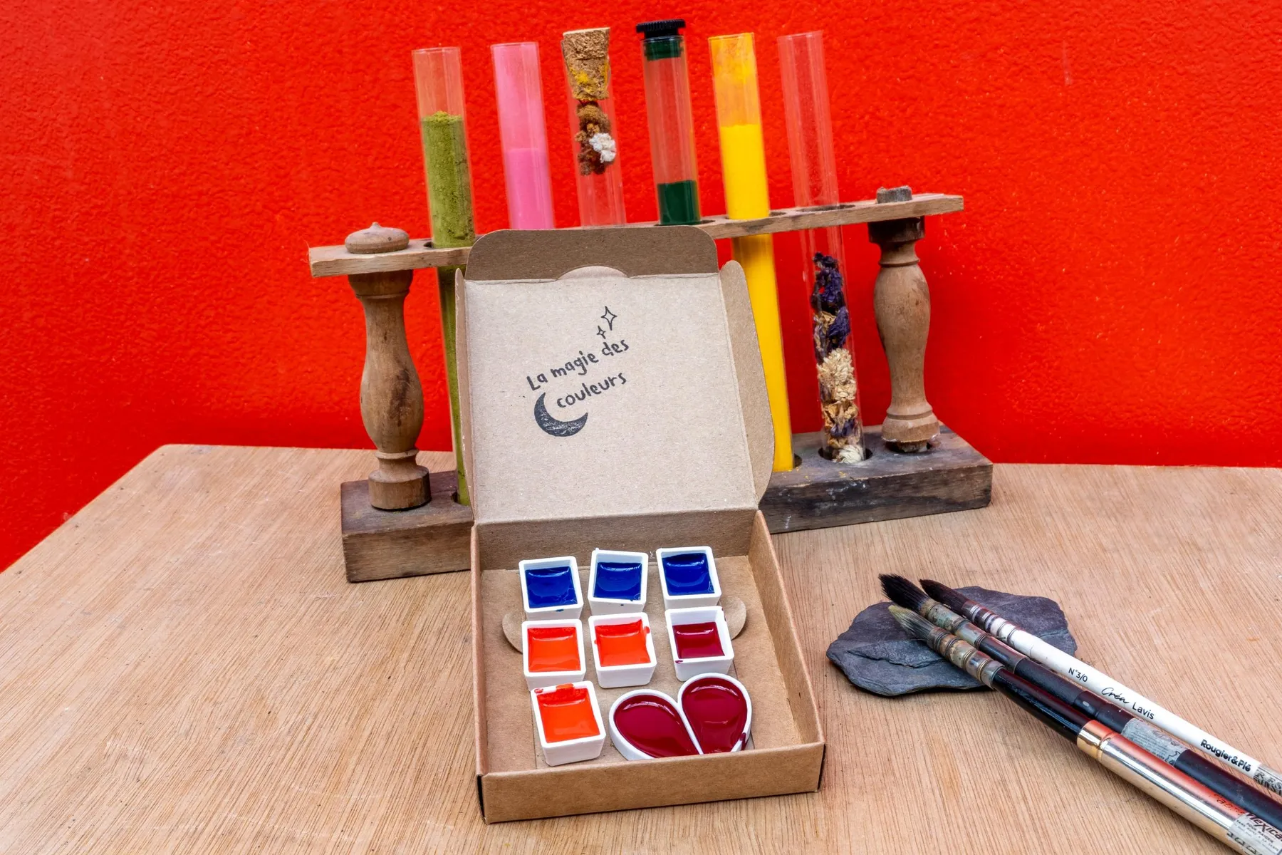 Fabriquez vos aquarelles artisanales avec Emi - Image n°1 - Wecandoo