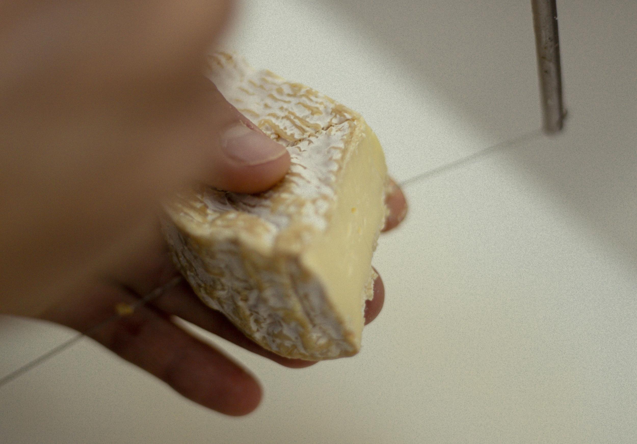 Défiez votre équipe et participez à un blind test fromager avec Laure, Mathieu et leur équipe - Image n°7 - Wecandoo