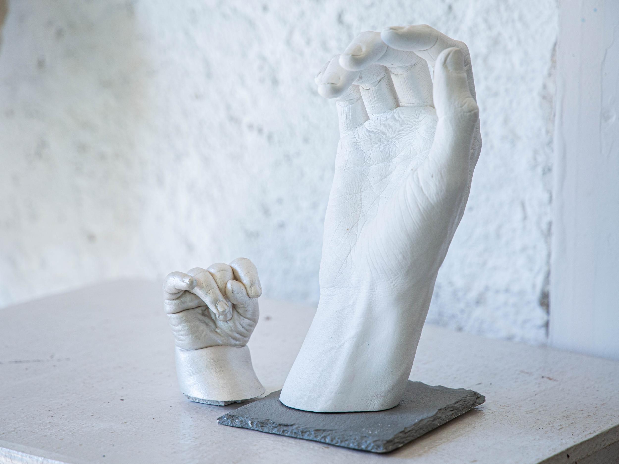 Moulez votre main en plâtre à Grenoble