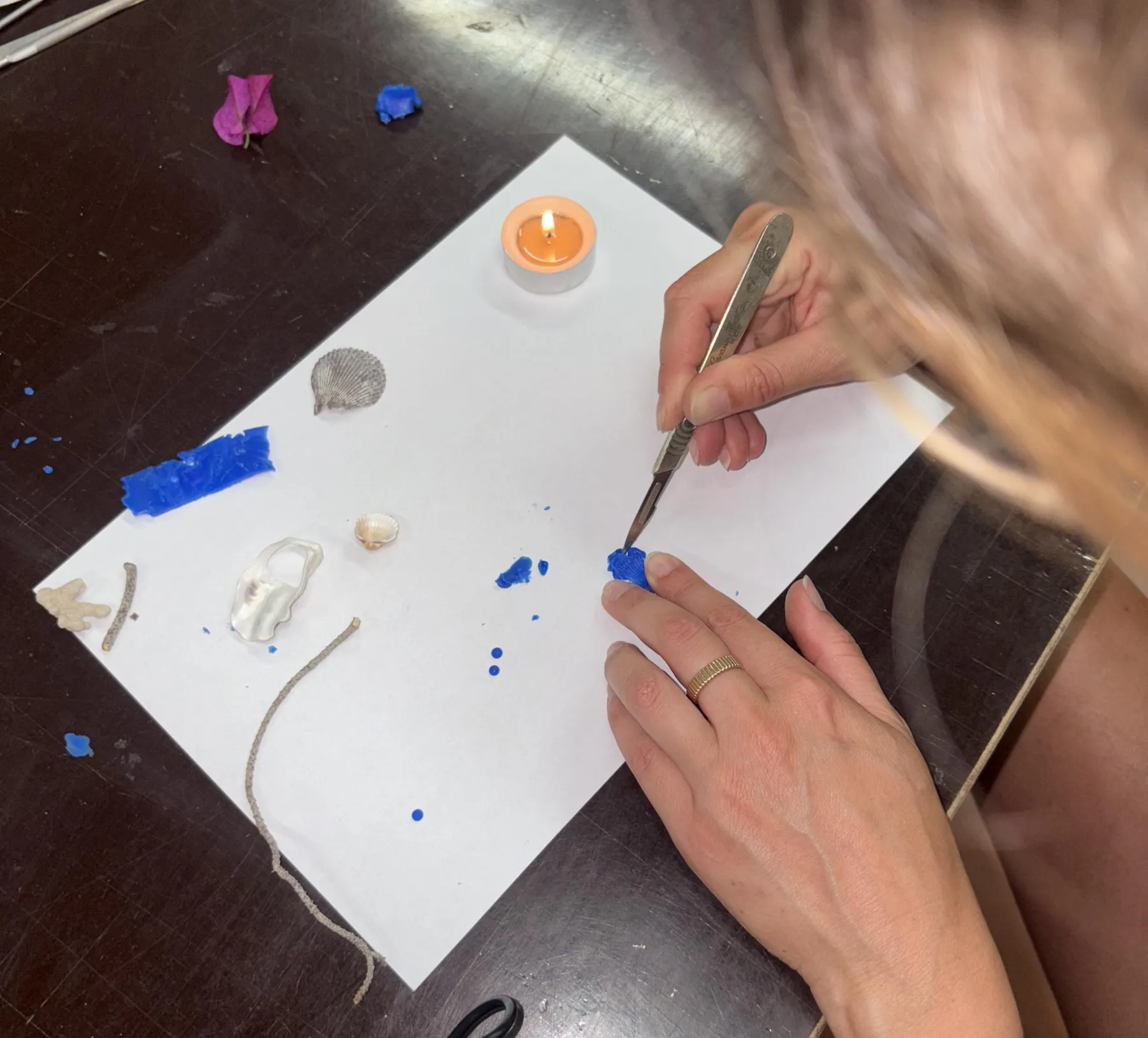 Créez votre pendentif sur cire perdue avec Margaux - Image n°2 - Wecandoo